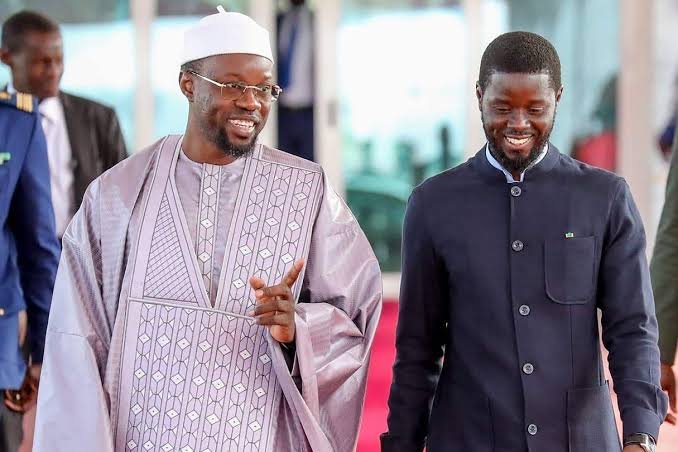 Sénégal : l’Assemblée nationale adopte les articles L29 et L30 malgré l’opposition de Bassirou Diomaye Faye, le débat sur l’éligibilité d’Ousmane Sonko relancé